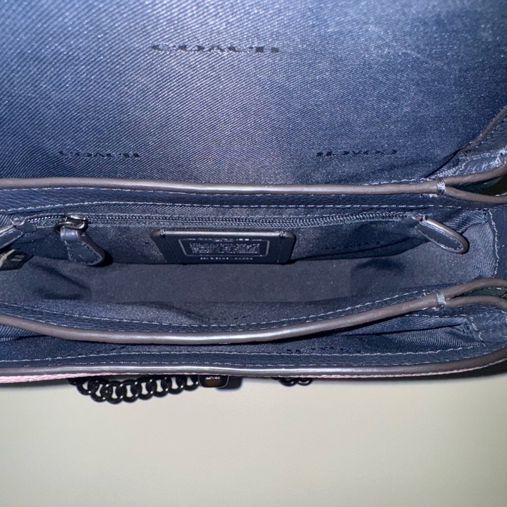 Coach Cassie Leather Crossbody Bag w/ 3 different strap options! - Picture 10 of 10